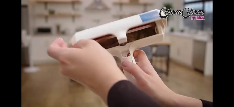 ChomChom Roller Pet Hair Remover product video thumbnail